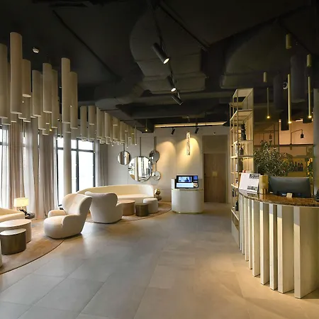 Golden Tulip Reims Bezannes-2