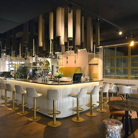 Golden Tulip Reims Bezannes-3